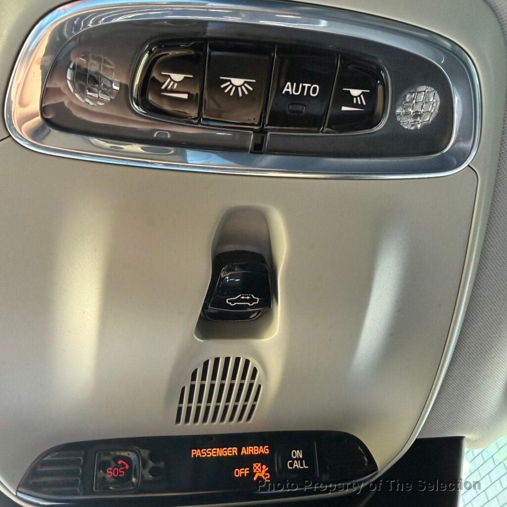 Used 2020 Volvo XC90 T6 Momentum AWD/4WD image 33