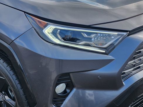 Used 2020 Toyota RAV4 XSE image 9