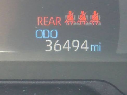 Used 2025 Toyota RAV4 XLE FWD image 25