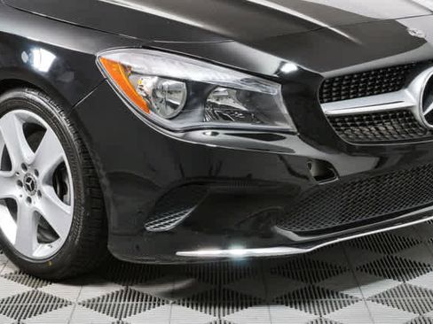 Used 2018 Mercedes-Benz CLA 250 4MATIC image 34