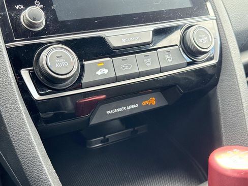 Used 2021 Honda Civic Sport image 4