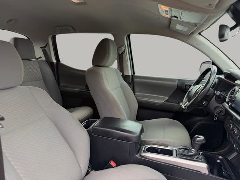 Used 2021 Toyota Tacoma SR5 image 21