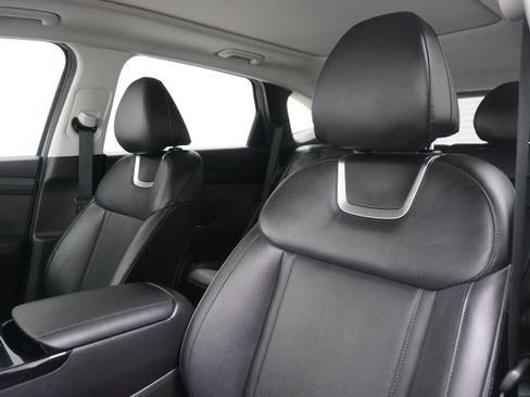 Used 2025 Hyundai Tucson Limited AWD/4WD image 11