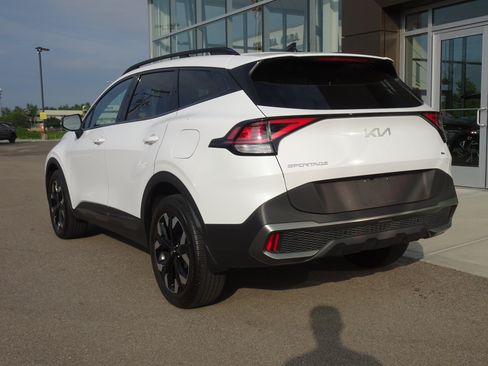 Used 2023 Kia Sportage X-Line w/ X-Line Premium Package AWD/4WD image 3