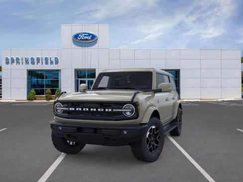 New 2025 Ford Bronco Outer Banks image 2