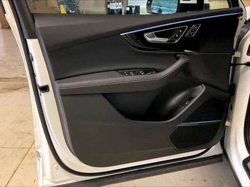 Used 2025 Audi Q7 3.0T Premium Plus image 20