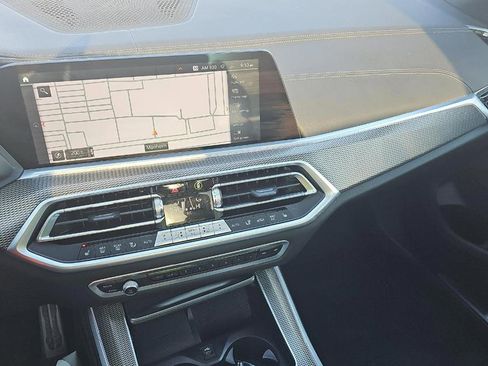 Used 2022 BMW X5 xDrive40i w/ M Sport Package image 8