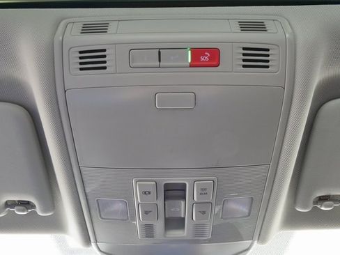 New 2026 Volkswagen Jetta SE image 28