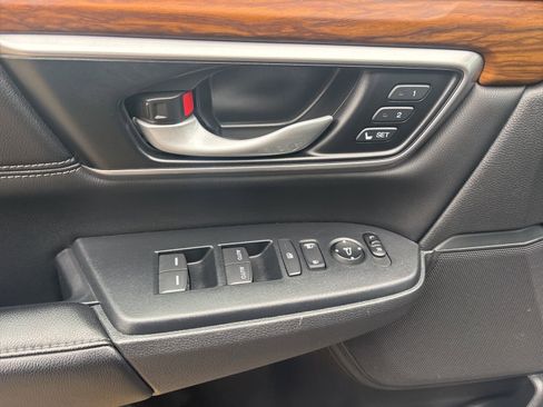 Used 2022 Honda CR-V Touring image 14