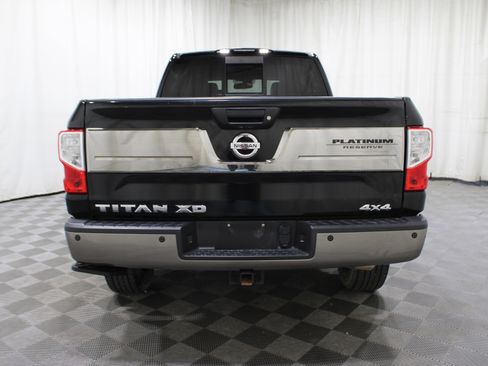 Used 2017 Nissan Titan Platinum Reserve AWD/4WD image 23