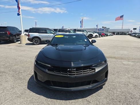 Used 2020 Chevrolet Camaro LT w/ Technology Package RWD image 10