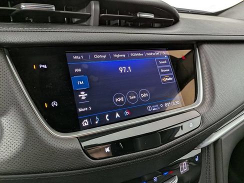 Certified 2024 Cadillac XT5 Premium Luxury w/ LPO, Floor Liner Package FWD image 21