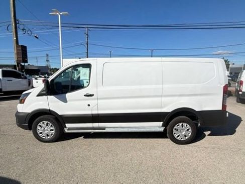 Certified 2025 Ford Transit 250 Low Roof w/ Exterior Upgrade Package RWD image 2
