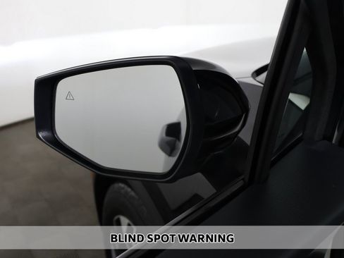 Used 2024 Kia Sportage EX image 5