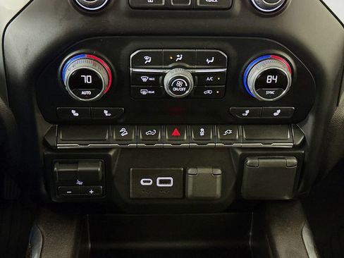 Used 2022 Chevrolet Silverado 1500 LT Trail Boss w/ Convenience Package II AWD/4WD image 17