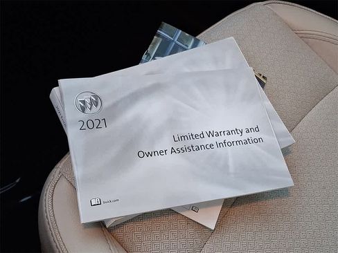 Used 2021 Buick Encore GX Select image 25