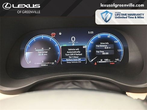 Used 2024 Toyota Highlander Limited image 12