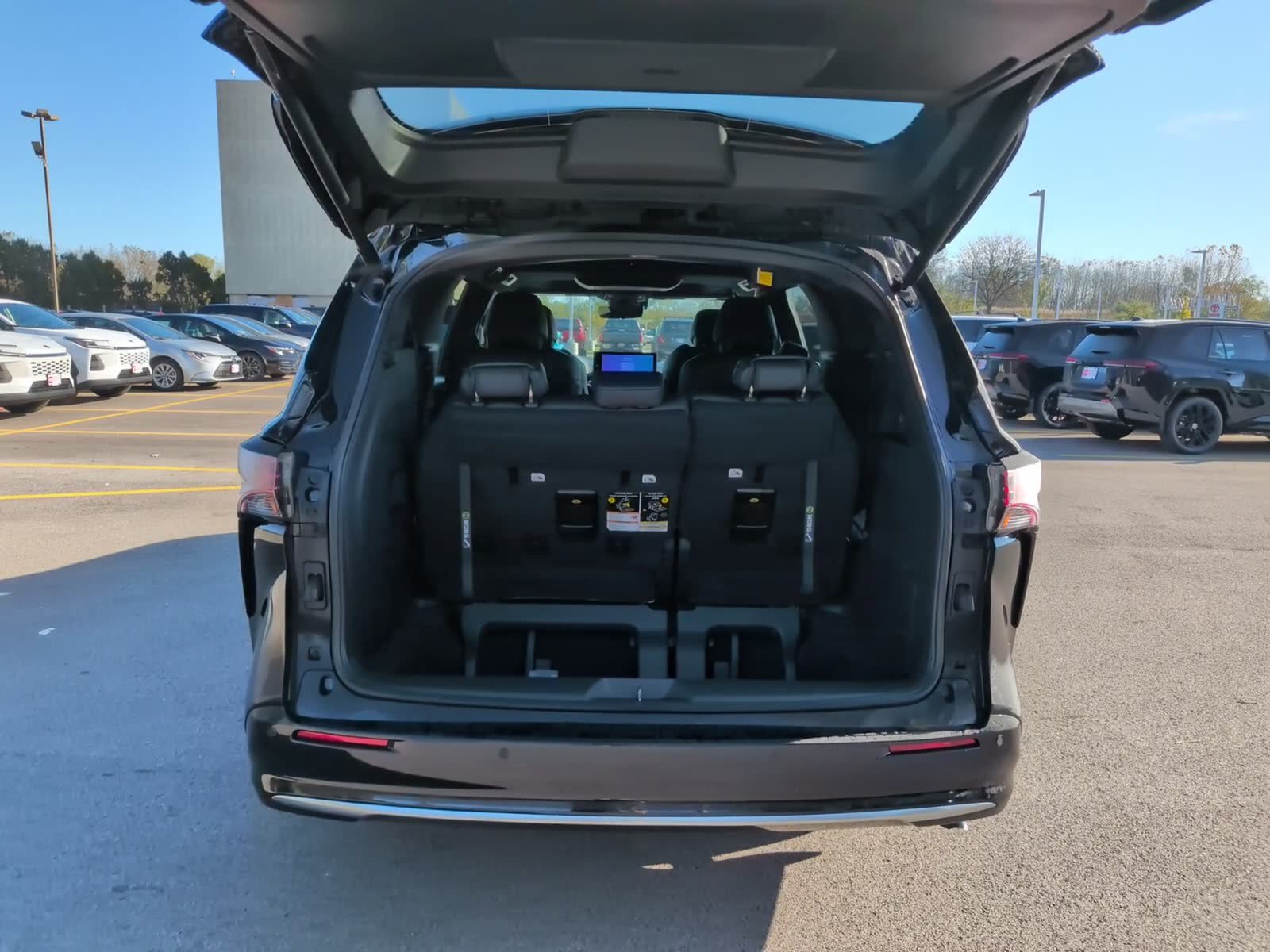 New 2026 Toyota Sienna Platinum AWD/4WD image 6
