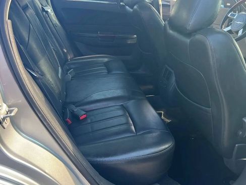 Used 2008 Chrysler 300 C w/ Navigation & Sound Group II RWD image 20