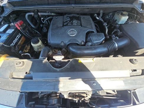 Used 2010 Nissan Armada Titanium RWD image 19