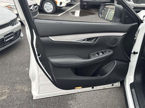 Used 2023 INFINITI QX50 Pure image 15