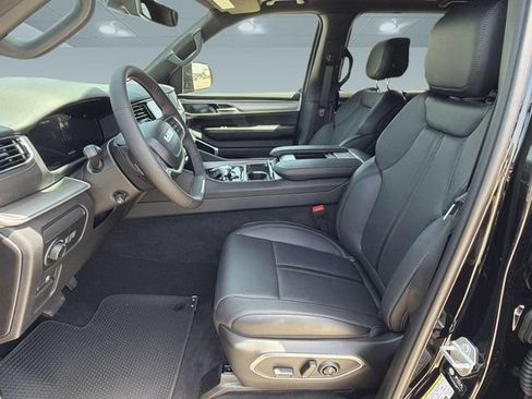 New 2026 Jeep Grand Wagoneer L Limited AWD/4WD image 5
