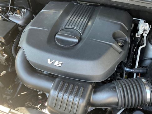 Used 2015 Jeep Grand Cherokee Overland AWD/4WD image 29