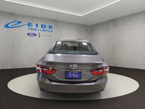 Used 2022 Toyota Camry LE FWD image 11