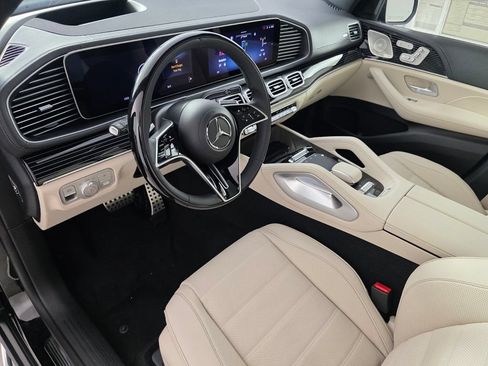 New 2026 Mercedes-Benz GLS 580 4MATIC image 7