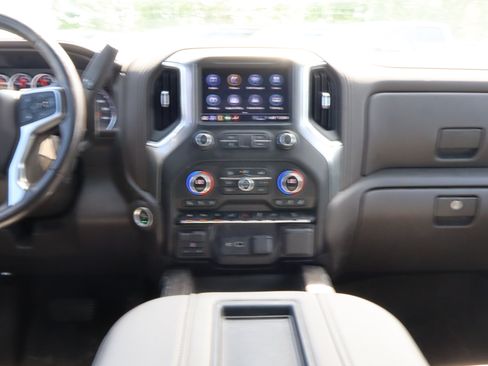 Certified 2021 Chevrolet Silverado 1500 LTZ AWD/4WD image 12
