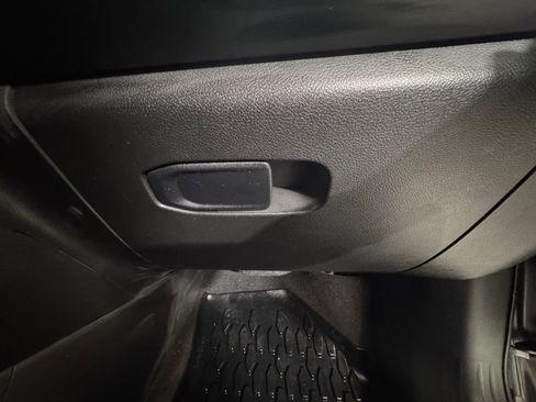 Used 2023 Jeep Compass Sport image 24