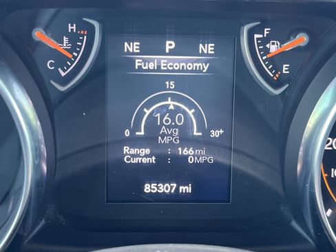 Used 2020 Jeep Wrangler Unlimited Sport AWD/4WD image 24