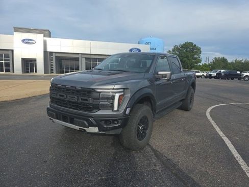 Used 2025 Ford F150 Raptor AWD/4WD image 7