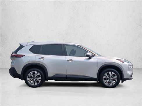Used 2023 Nissan Rogue SV AWD/4WD image 4
