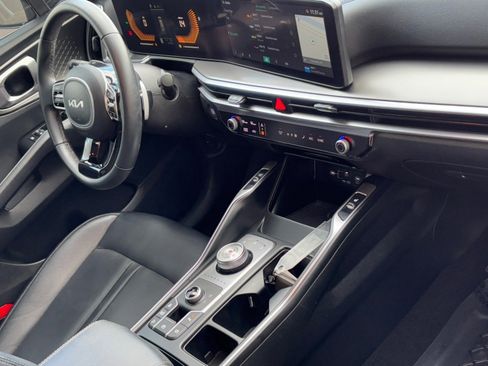 Used 2025 Kia Sorento EX image 9