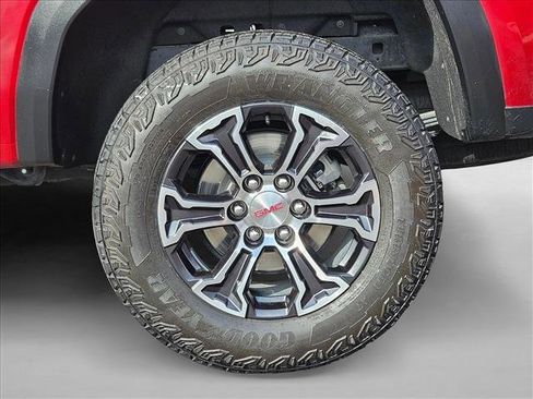 Certified 2024 GMC Canyon AT4 image 20
