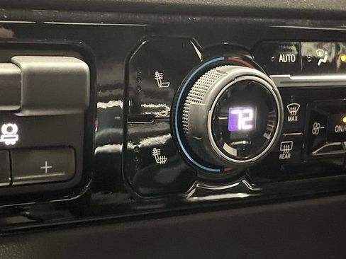 Used 2022 Chevrolet Silverado 1500 RST w/ RST All Star Premium Package image 7