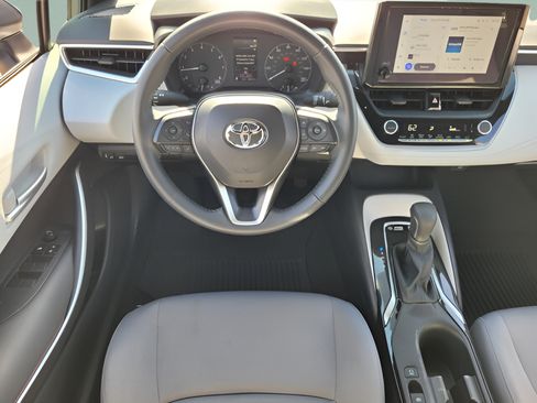 Certified 2024 Toyota Corolla SE FWD image 16