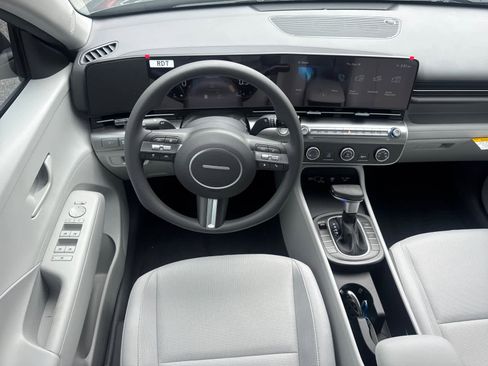 New 2026 Hyundai Kona SE image 12