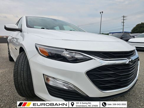 Used 2021 Chevrolet Malibu RS FWD image 7