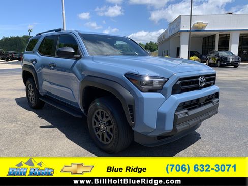 Used 2025 Toyota 4Runner SR5 AWD/4WD image 1