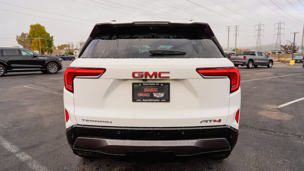 New 2027 GMC Terrain AT4 w/ Technology Package II AWD/4WD image 8