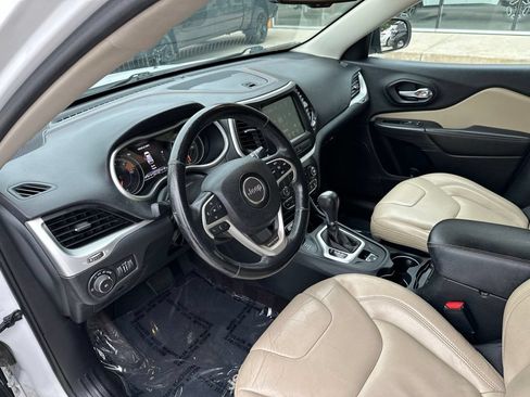 Used 2016 Jeep Cherokee Limited AWD/4WD image 25