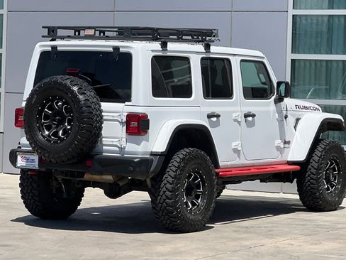 Used 2018 Jeep Wrangler Unlimited Rubicon AWD/4WD image 4