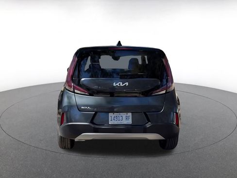 Used 2025 Kia Soul LX w/ LX Technology Package image 12
