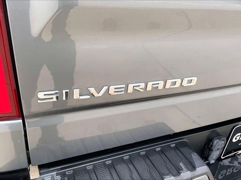 Used 2020 Chevrolet Silverado 1500 RST w/ Texas Edition image 29