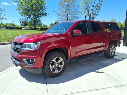 Used 2018 Chevrolet Colorado Z71 AWD/4WD image 3