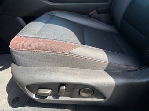Used 2025 Chevrolet Equinox RS w/ Safety and Technology Package FWD image 13