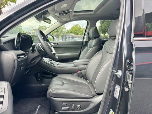 Used 2024 Hyundai Palisade Limited FWD image 10