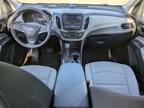Used 2024 Chevrolet Equinox LT FWD image 15
